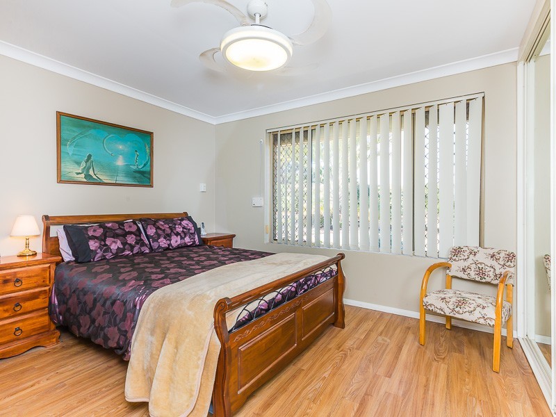 11 Berrett Place, Parmelia WA 6167