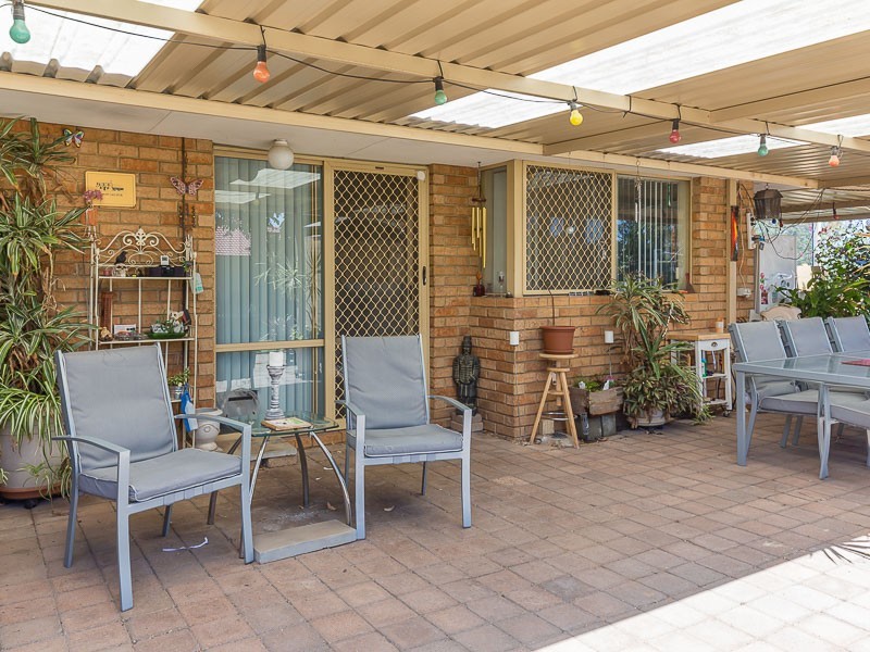 11 Berrett Place, Parmelia WA 6167