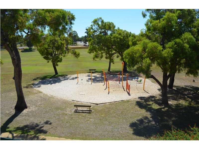 Unit 9, 13 Milton Place, Orelia WA 6167