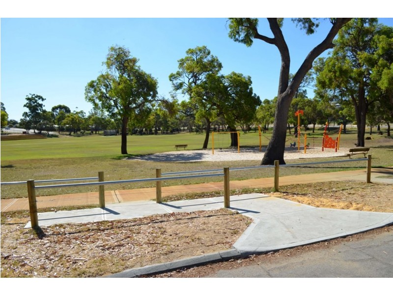 Unit 9, 13 Milton Place, Orelia WA 6167