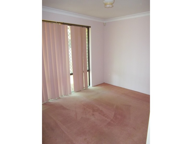 14 Cowling Way, Parmelia WA 6167