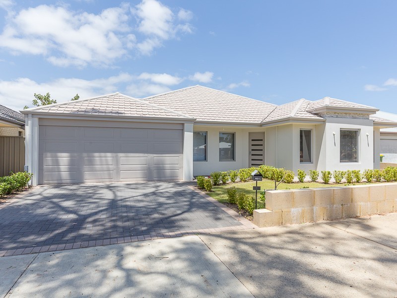 39 Runnymede Gate, Wellard WA 6170