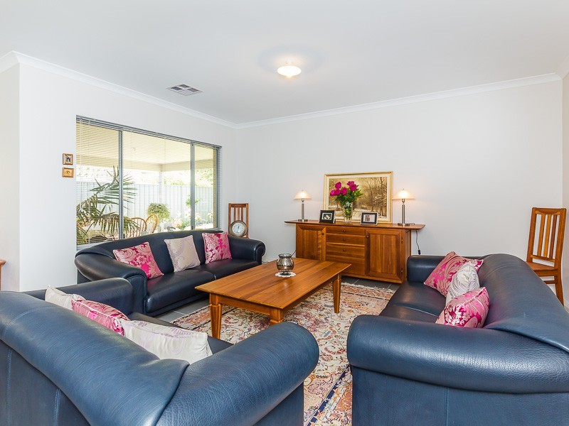 39 Runnymede Gate, Wellard WA 6170