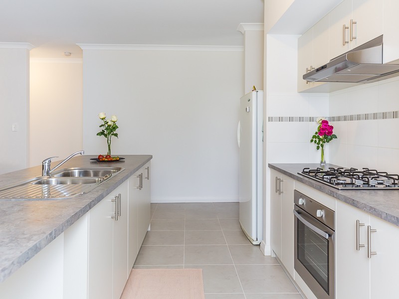 39 Runnymede Gate, Wellard WA 6170