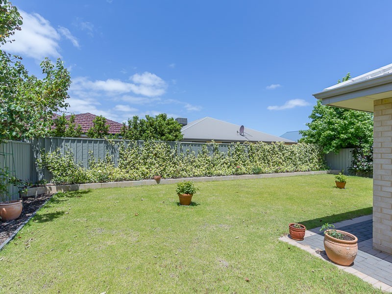 39 Runnymede Gate, Wellard WA 6170