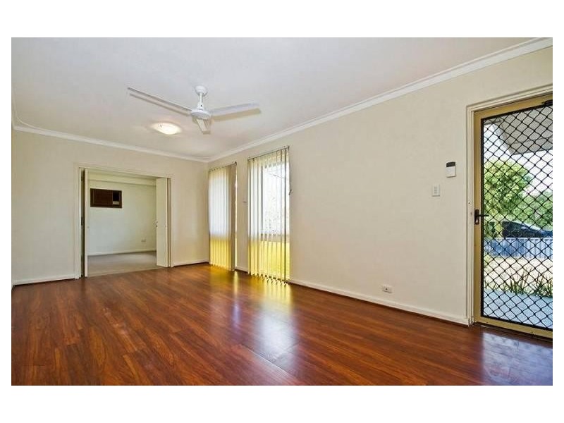 43 Crawford Road, Orelia WA 6167