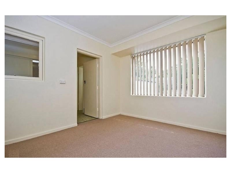 43 Crawford Road, Orelia WA 6167