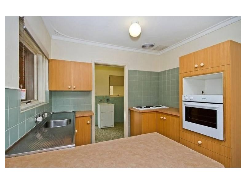 43 Crawford Road, Orelia WA 6167