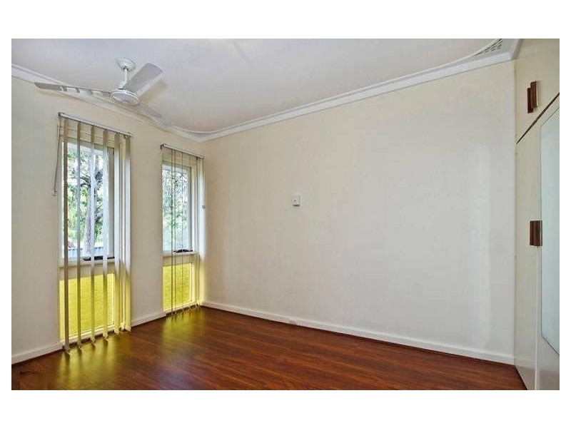 43 Crawford Road, Orelia WA 6167