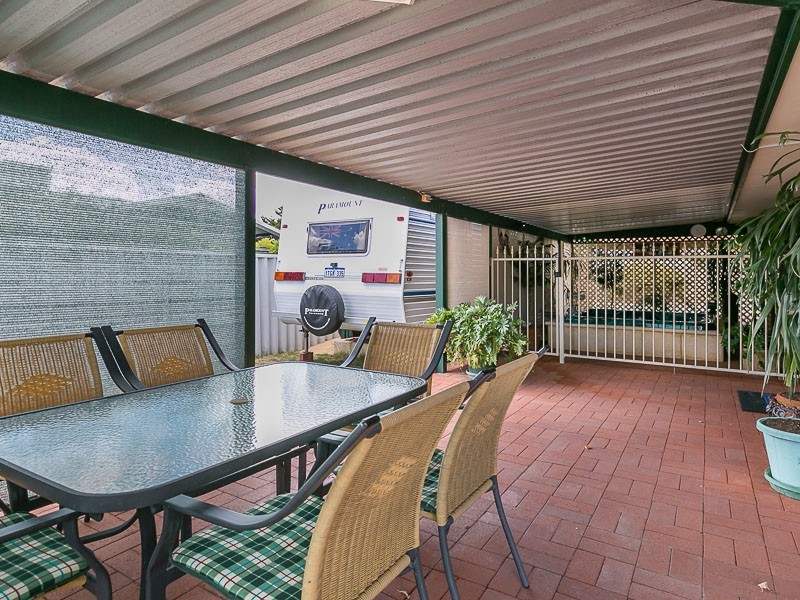 4 Gilling Place, Orelia WA 6167