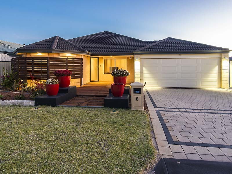 6 Leeuwin Chase, Bertram WA 6167