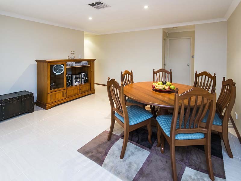 6 Leeuwin Chase, Bertram WA 6167
