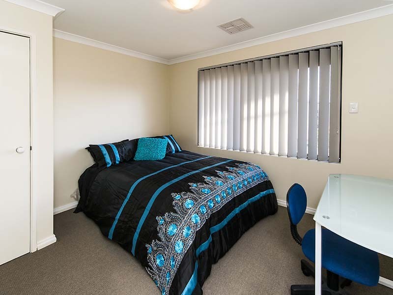 6 Leeuwin Chase, Bertram WA 6167