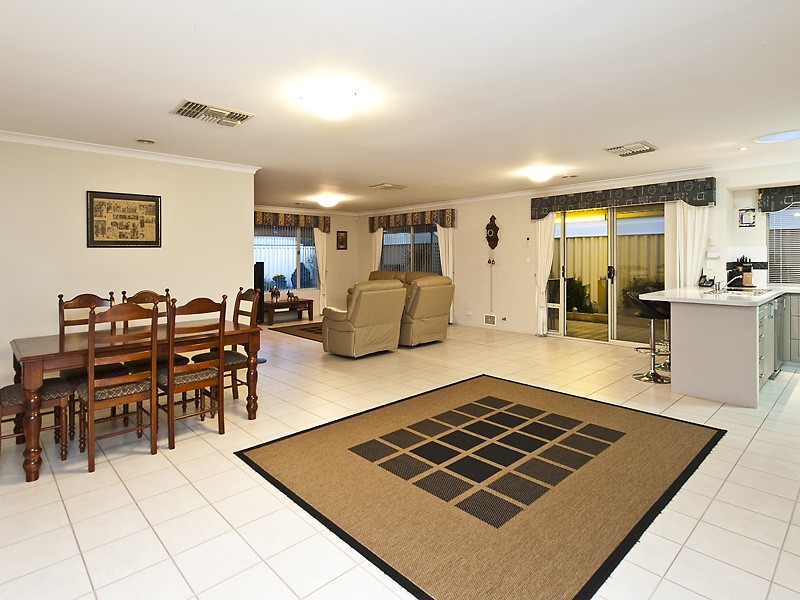 9 Ascot Parkway, Bertram WA 6167