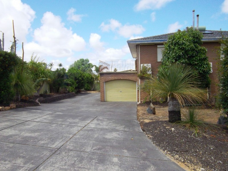 34 Tanson Road, Parmelia WA 6167