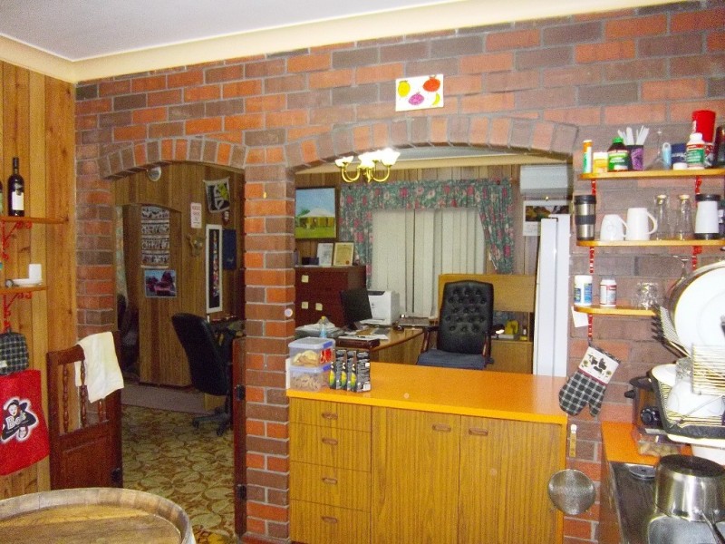 34 Tanson Road, Parmelia WA 6167