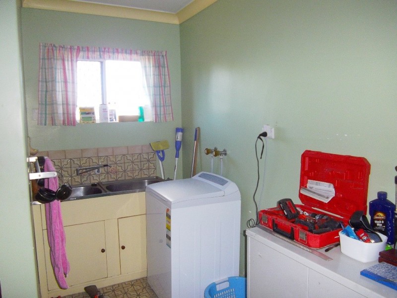 34 Tanson Road, Parmelia WA 6167