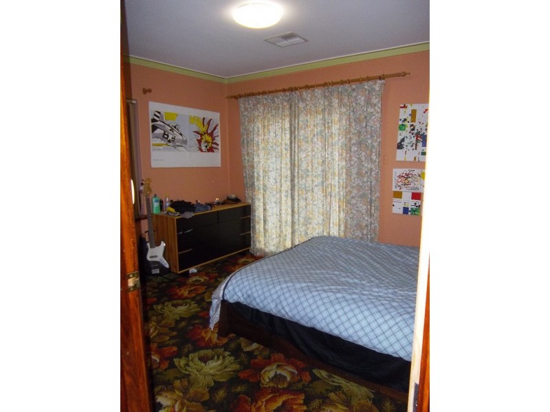 34 Tanson Road, Parmelia WA 6167