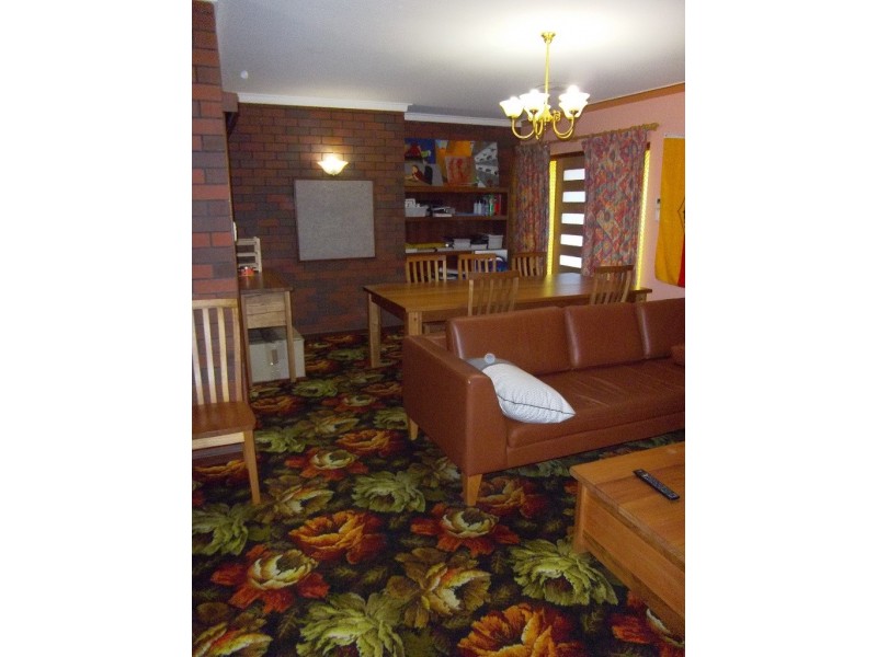 34 Tanson Road, Parmelia WA 6167