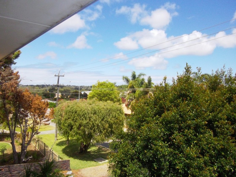 34 Tanson Road, Parmelia WA 6167