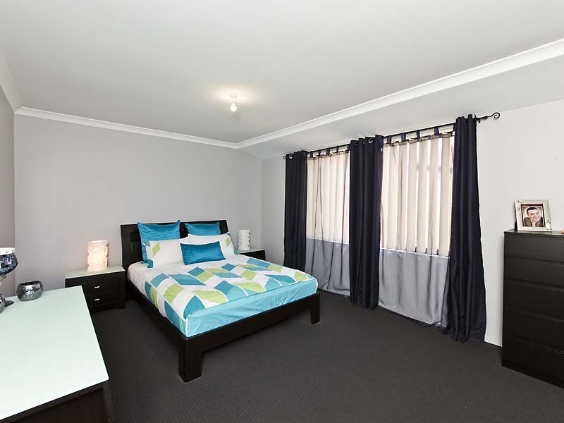 6 Camballin Loop, Bertram WA 6167