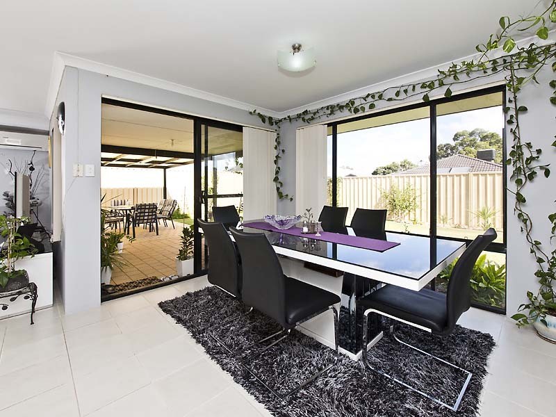 6 Camballin Loop, Bertram WA 6167