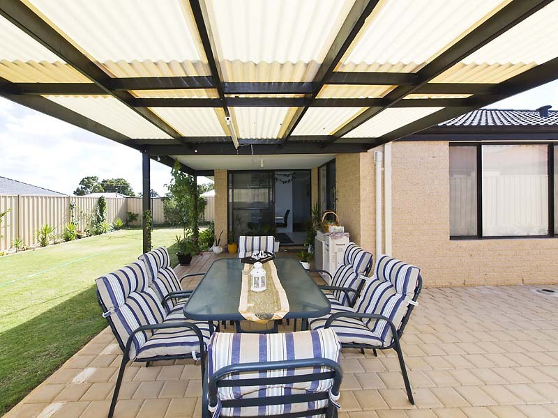 6 Camballin Loop, Bertram WA 6167