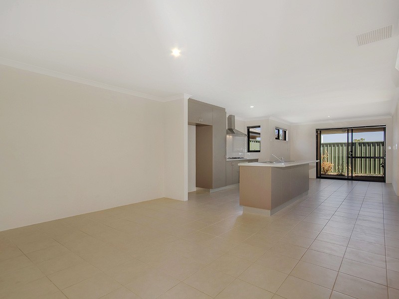 19 Meridian Way, Kwinana Town Centre WA 6167