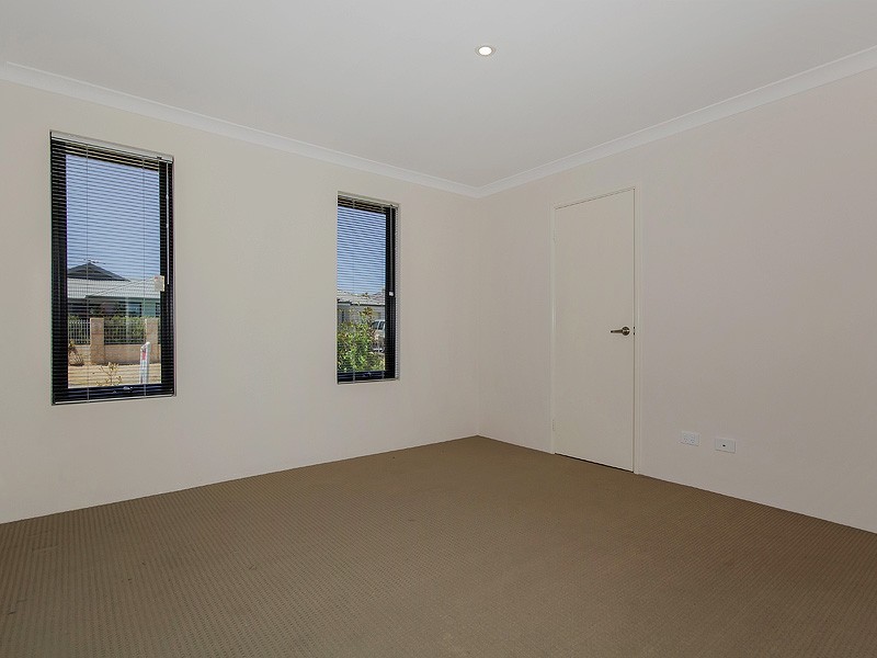 19 Meridian Way, Kwinana Town Centre WA 6167
