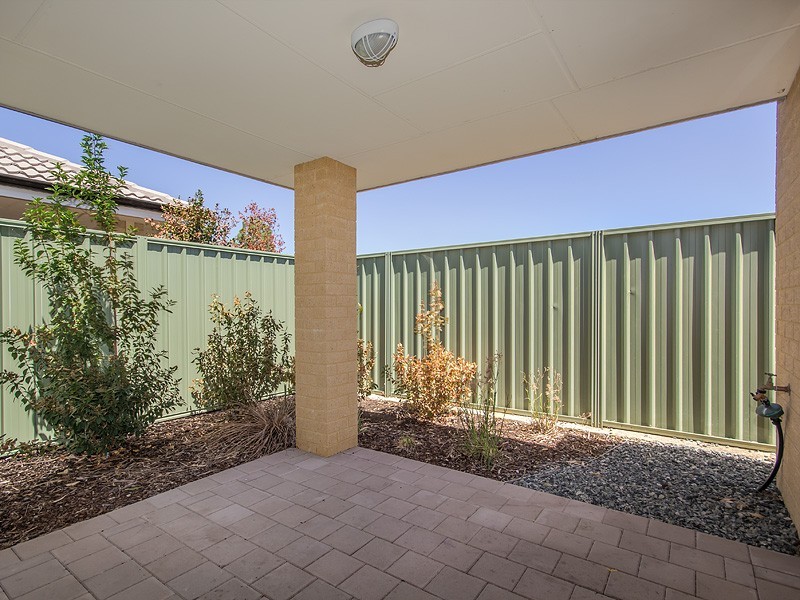 19 Meridian Way, Kwinana Town Centre WA 6167