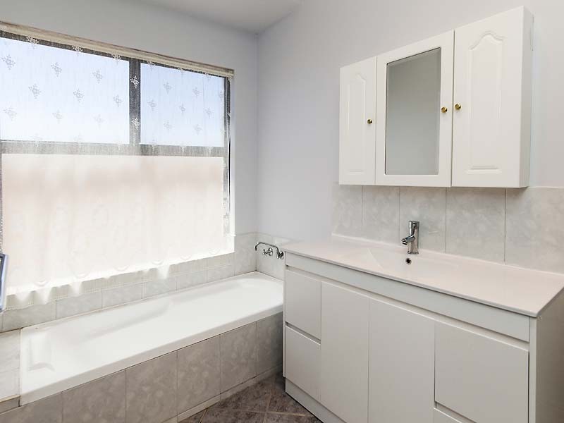 143 Centennial Avenue, Bertram WA 6167