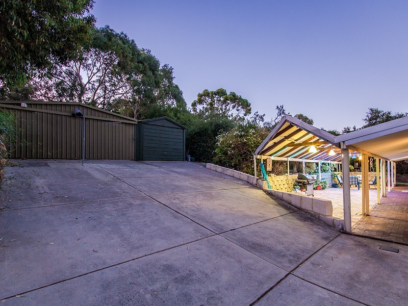 18 Goldsmith Drive, Wellard WA 6170