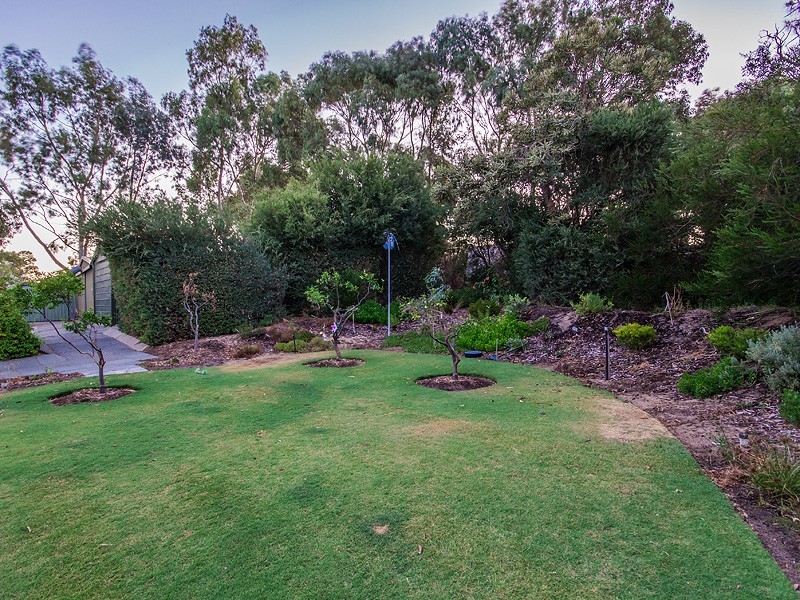 18 Goldsmith Drive, Wellard WA 6170