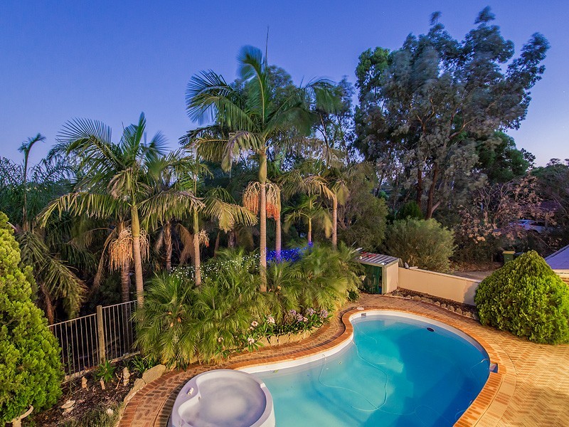 18 Goldsmith Drive, Wellard WA 6170