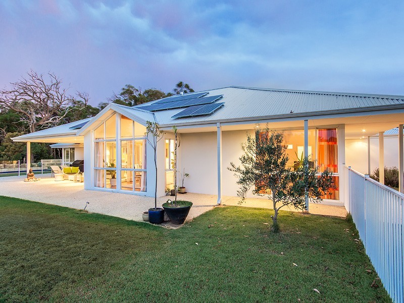 73 Beauchamp Loop, Wellard WA 6170