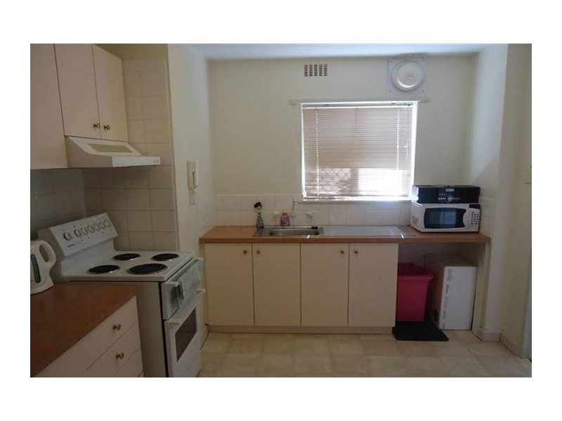 Unit 9, 15 Pudney Place, Orelia WA 6167