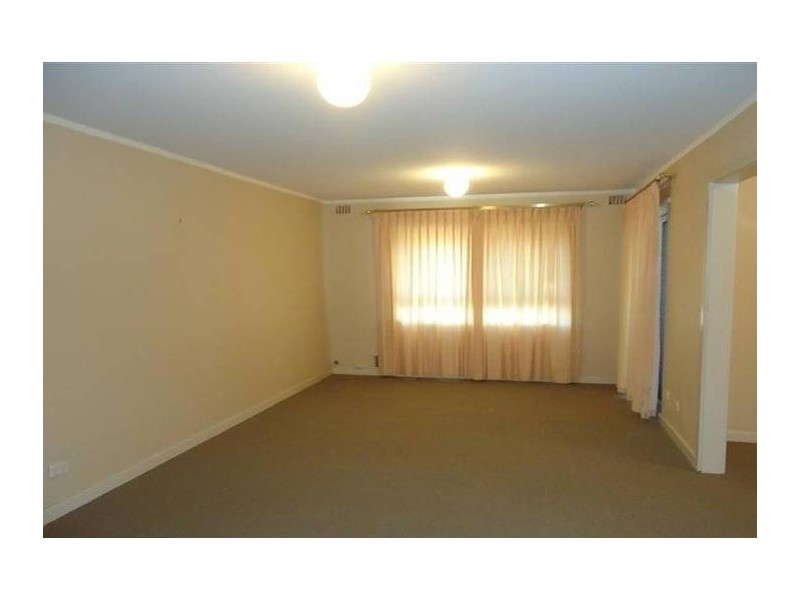 Unit 9, 15 Pudney Place, Orelia WA 6167