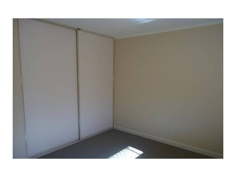 Unit 9, 15 Pudney Place, Orelia WA 6167