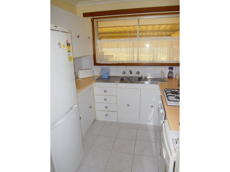 21 Cowling Way, Parmelia WA 6167