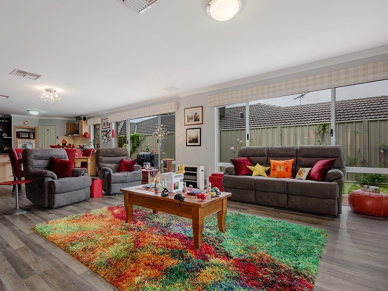 15 Lambeth Circle, Wellard WA 6170