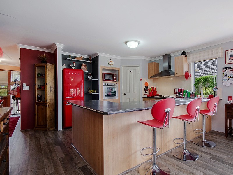 15 Lambeth Circle, Wellard WA 6170