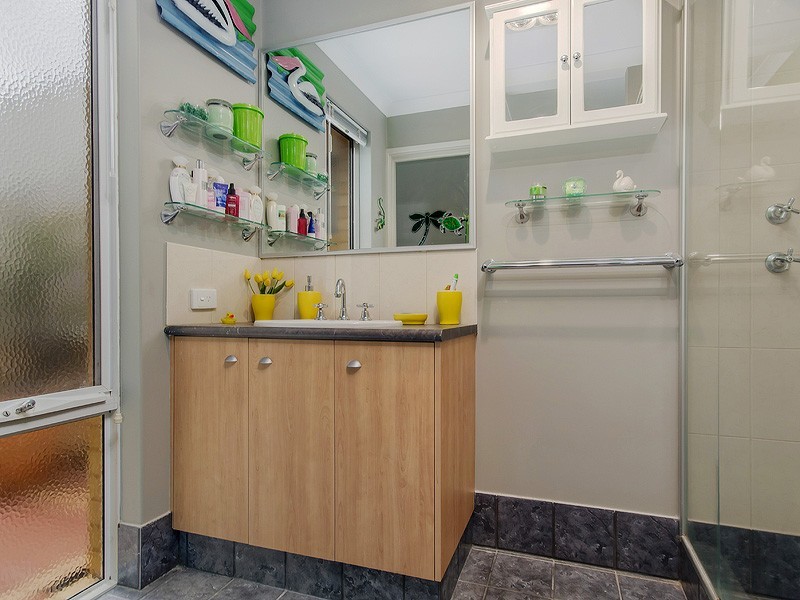 15 Lambeth Circle, Wellard WA 6170