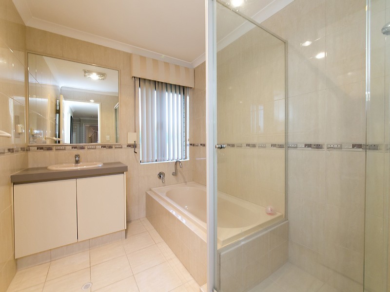 121 Centennial Avenue, Bertram WA 6167