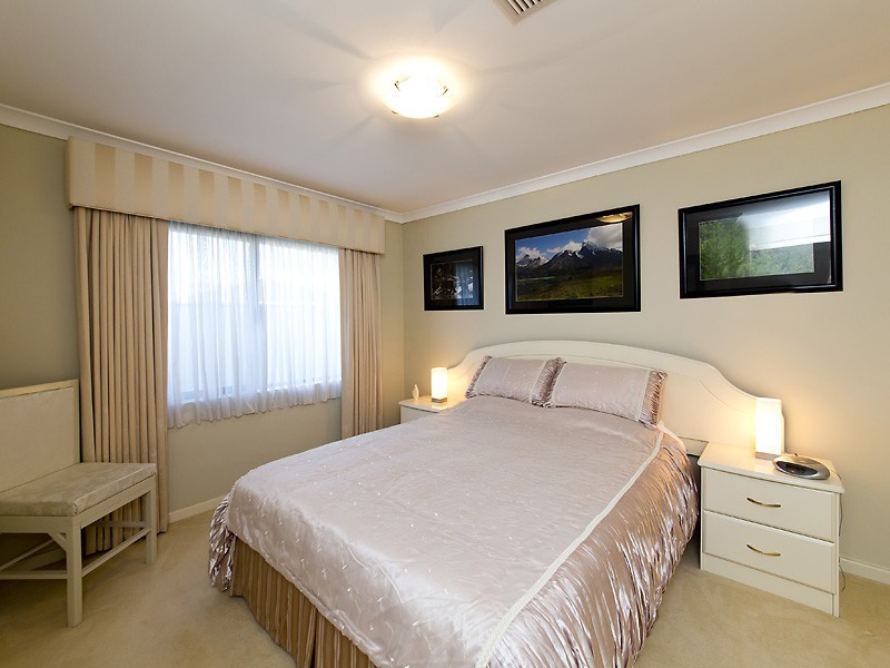 121 Centennial Avenue, Bertram WA 6167