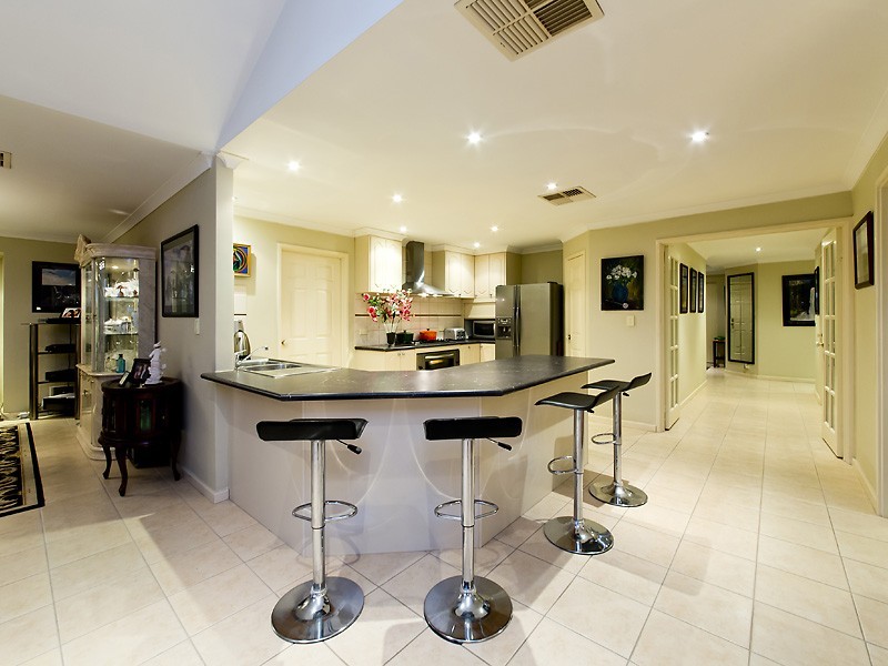 121 Centennial Avenue, Bertram WA 6167