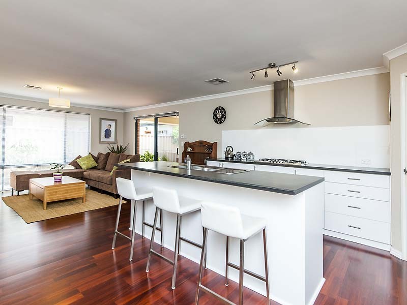 35 Stokesay Street, Orelia WA 6167