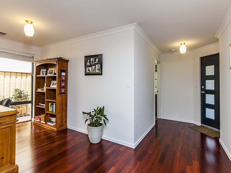 35 Stokesay Street, Orelia WA 6167