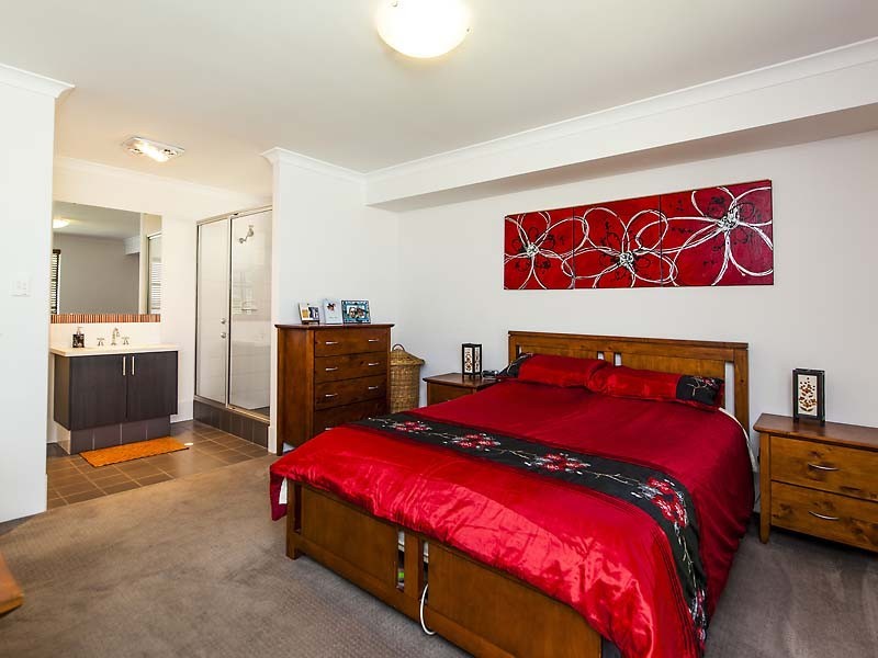 35 Stokesay Street, Orelia WA 6167