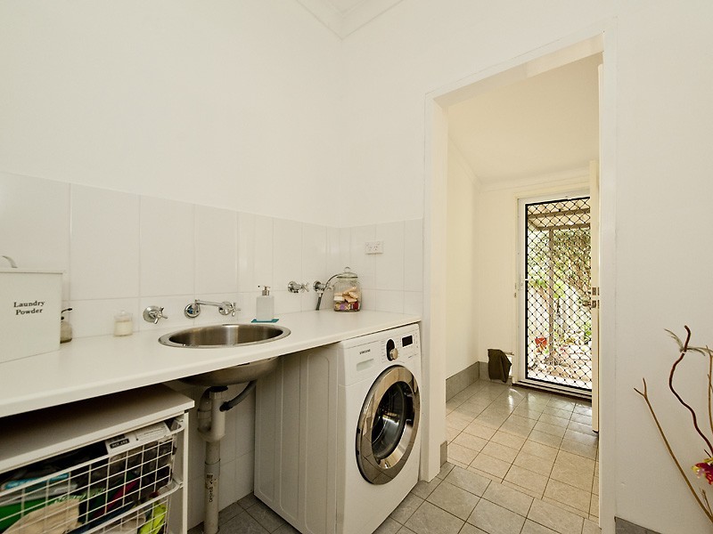 98 Bingfield Road East, Medina WA 6167