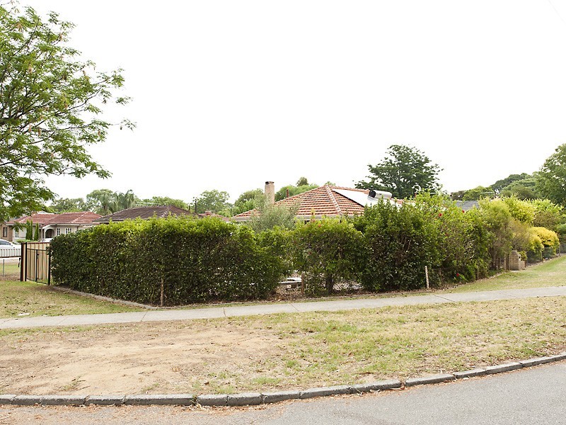 98 Bingfield Road East, Medina WA 6167